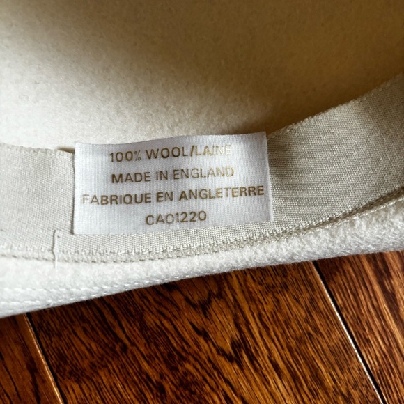 Creamy white brimmed dressy  hat. Floral accent. 100% wool. Made in England - Picture 10 of 11